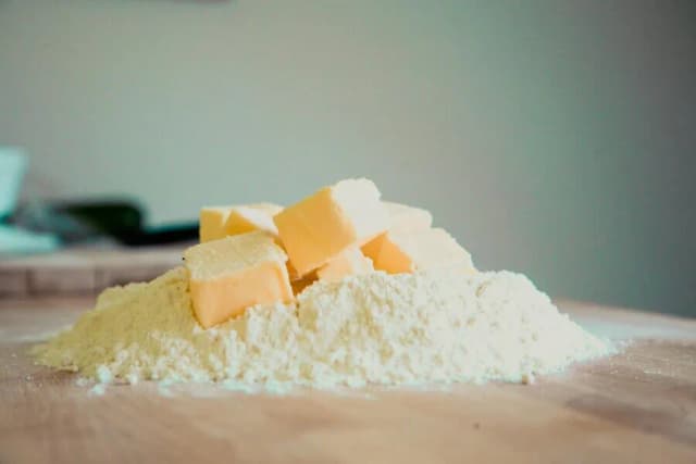 150 g mąki ile to szklanek - przelicznik dla różnych typów mąki