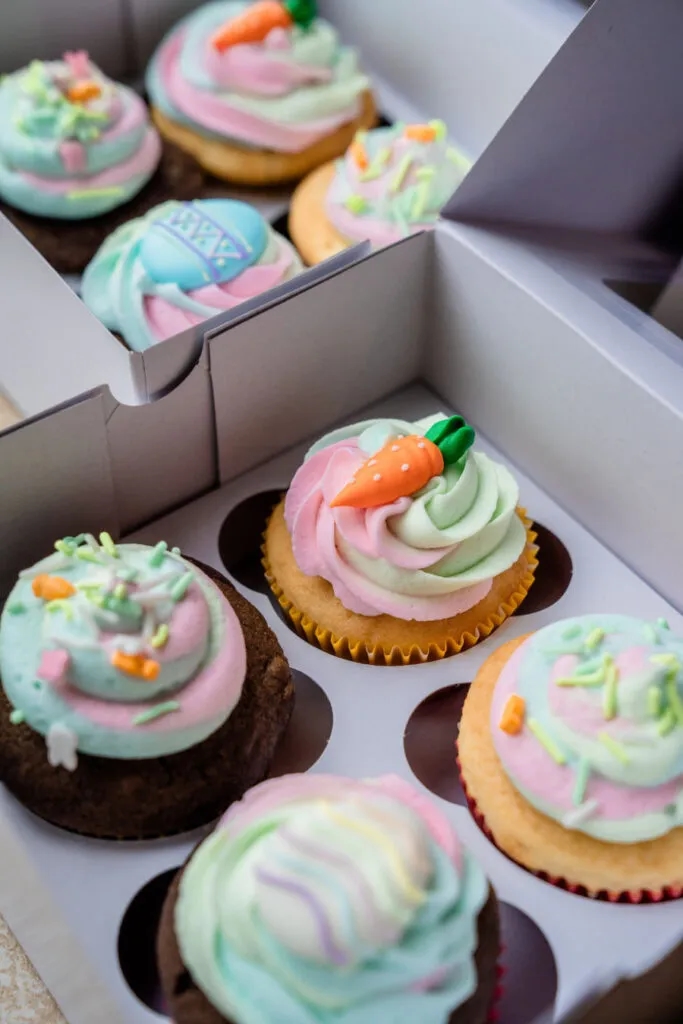 Proste i efektowne sposoby na dekorowanie muffinek – inspiracje dla każdego