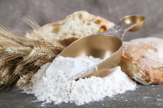 Czy mąka razowa ma gluten? Sprawdź, co musisz wiedzieć o diecie